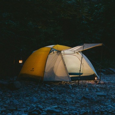 Палатка NATUREHIKE Cloud River, 2 местная, желтая